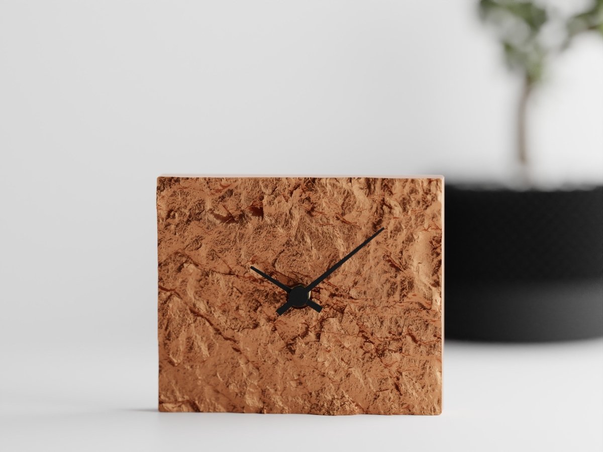 Rock Clock – Moderne Tischuhr mit leisem Quarzwerk im Stein-Look