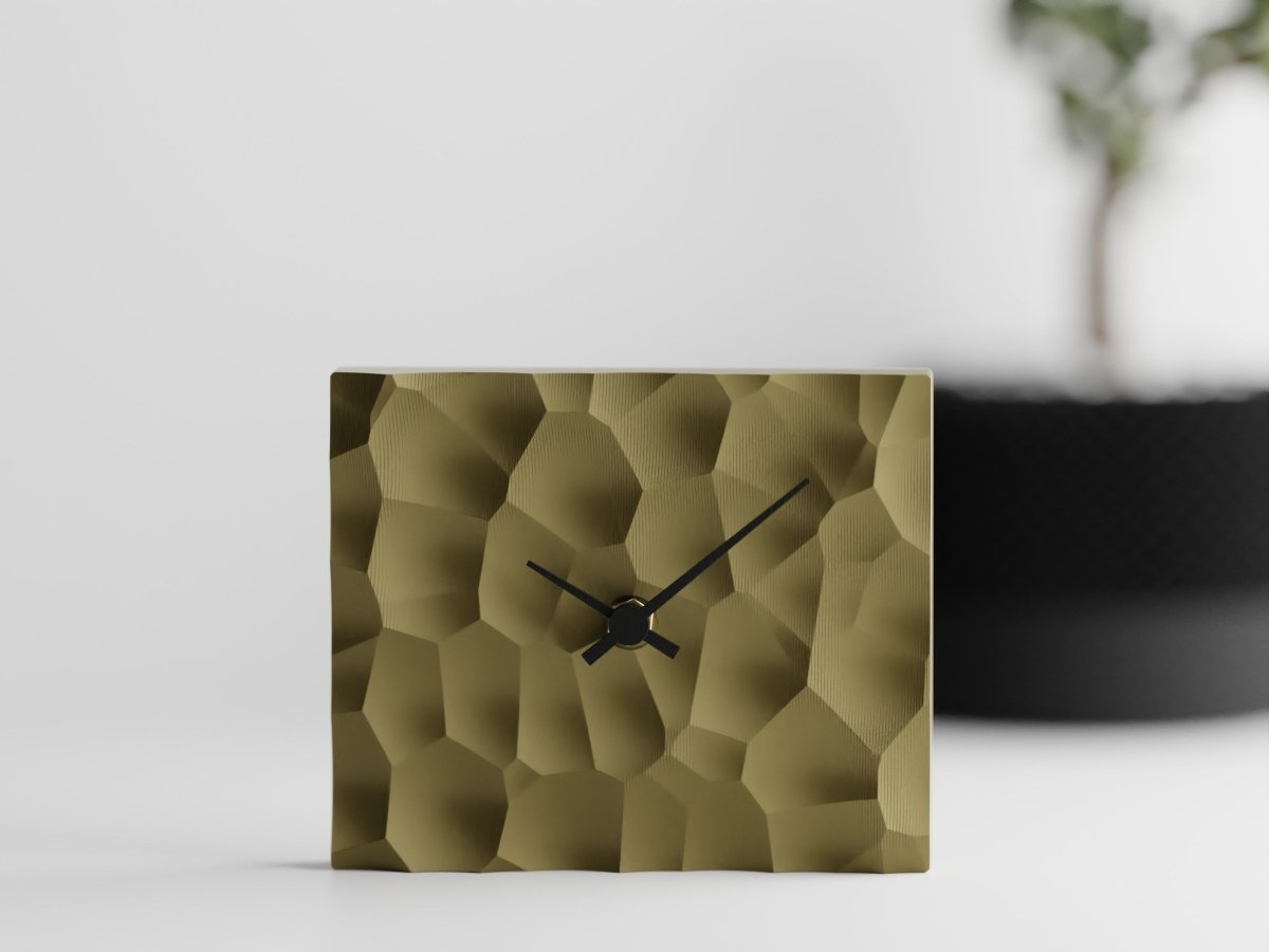 Voronoi Clock – Tischuhr mit leisem Quarzwerk für Büro oder Wohnzimmer
