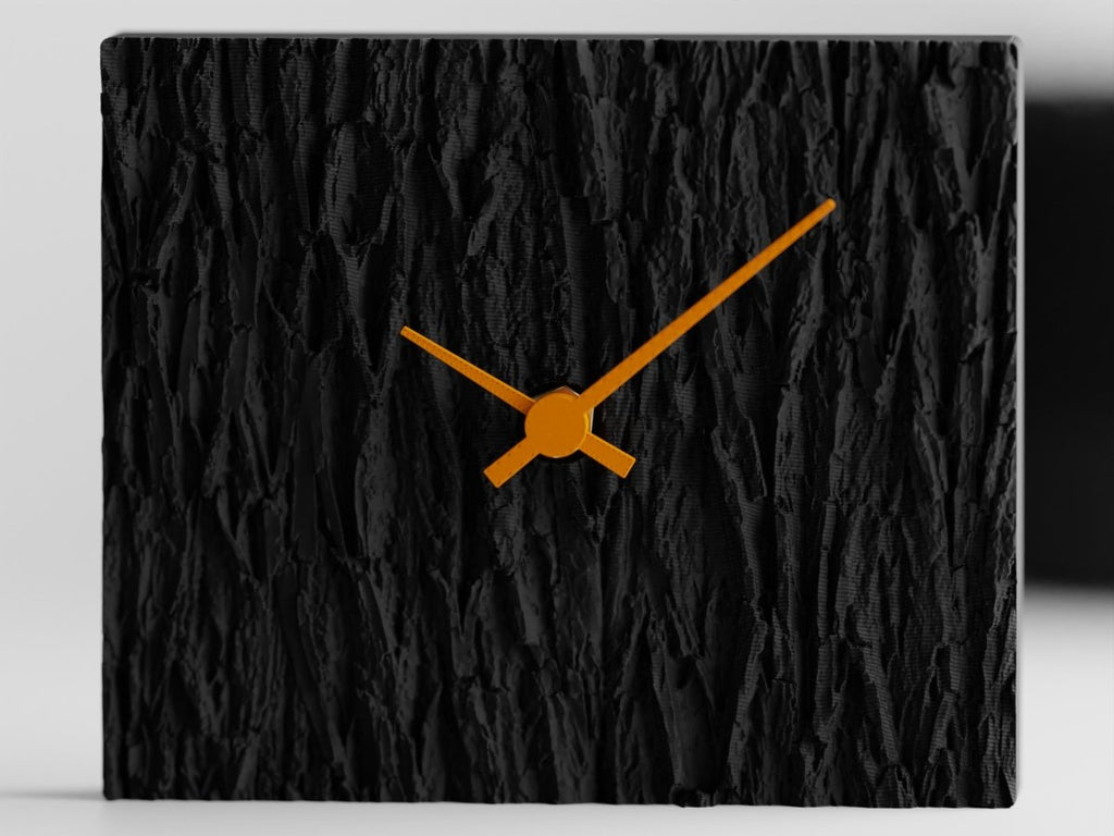 Wood Clock – Moderne Tischuhr mit leisem Quarzwerk im Holz-Look