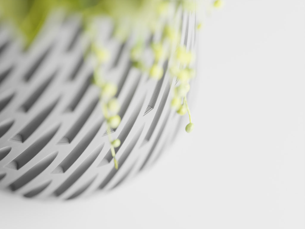 Thyren – Schlanke Vase mit ruhigem Linienmuster