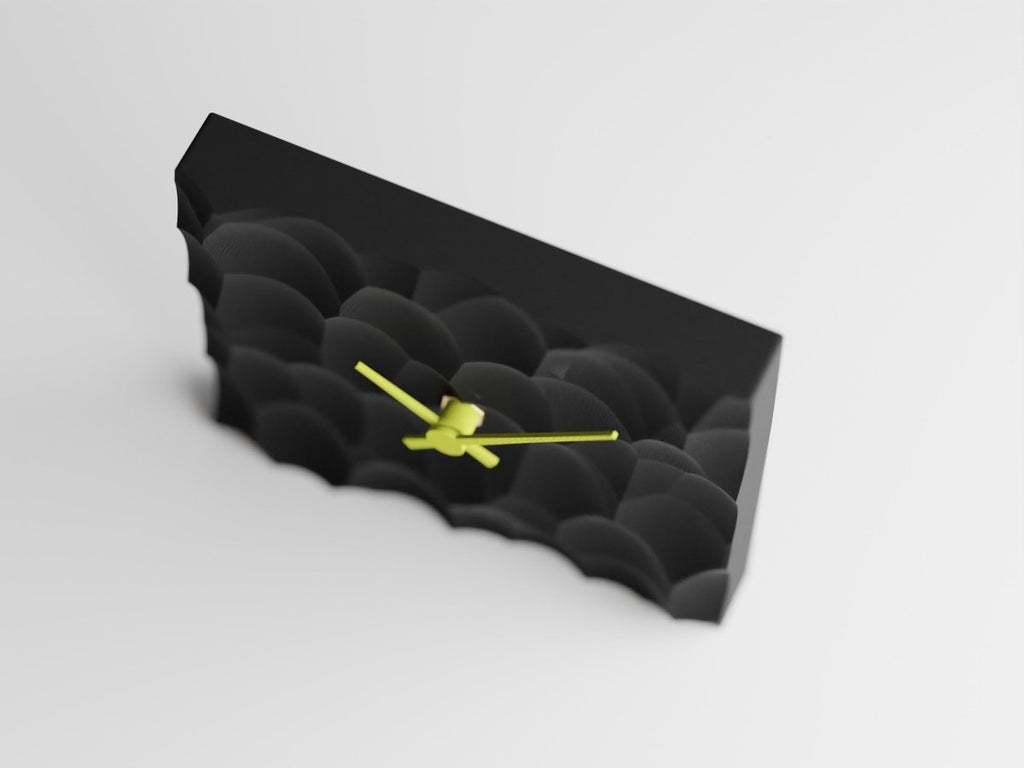 Voronoi Clock – Tischuhr mit leisem Quarzwerk für Büro oder Wohnzimmer